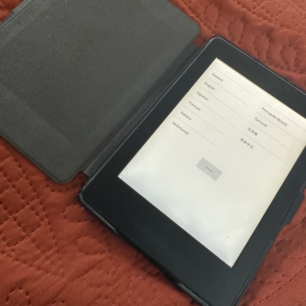 Kindle 7th Gen with case